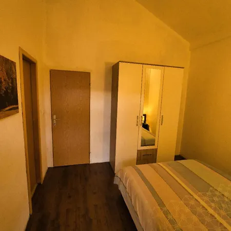 Chantal Apartament
